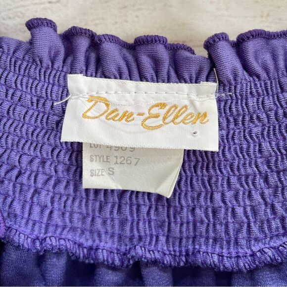 VINTAGE DAN-ELLEN SMOCKED ROBE IN PURPLE - Picture 7 of 7